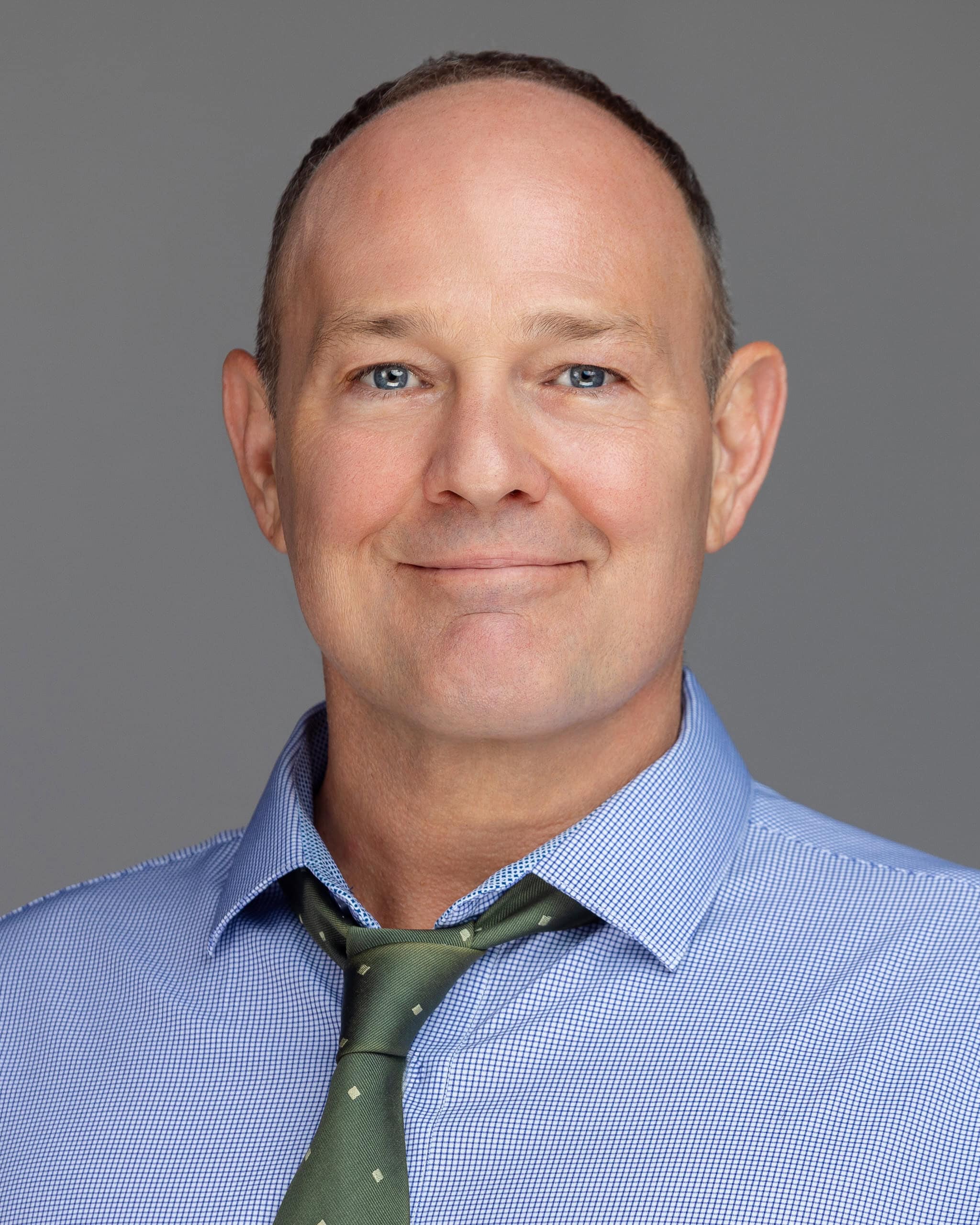 actor-berks-headshots-professional-studio_100 Professional studio headshots for actors: actor Phil Campbell