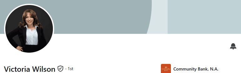 Screenshot of Victoria's LinkedIn profile, in which she uses her new headshot as her profile picture. 